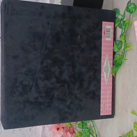 Barbie Bob Mackie Limited Edition Collector Plates 1996 - Picture 6 of 8